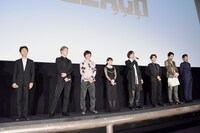 映画「BLEACH」公開記念舞台挨拶の様子。