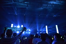 Negicco「love my 15years at 朱鷺メッセ」オープニングの様子。