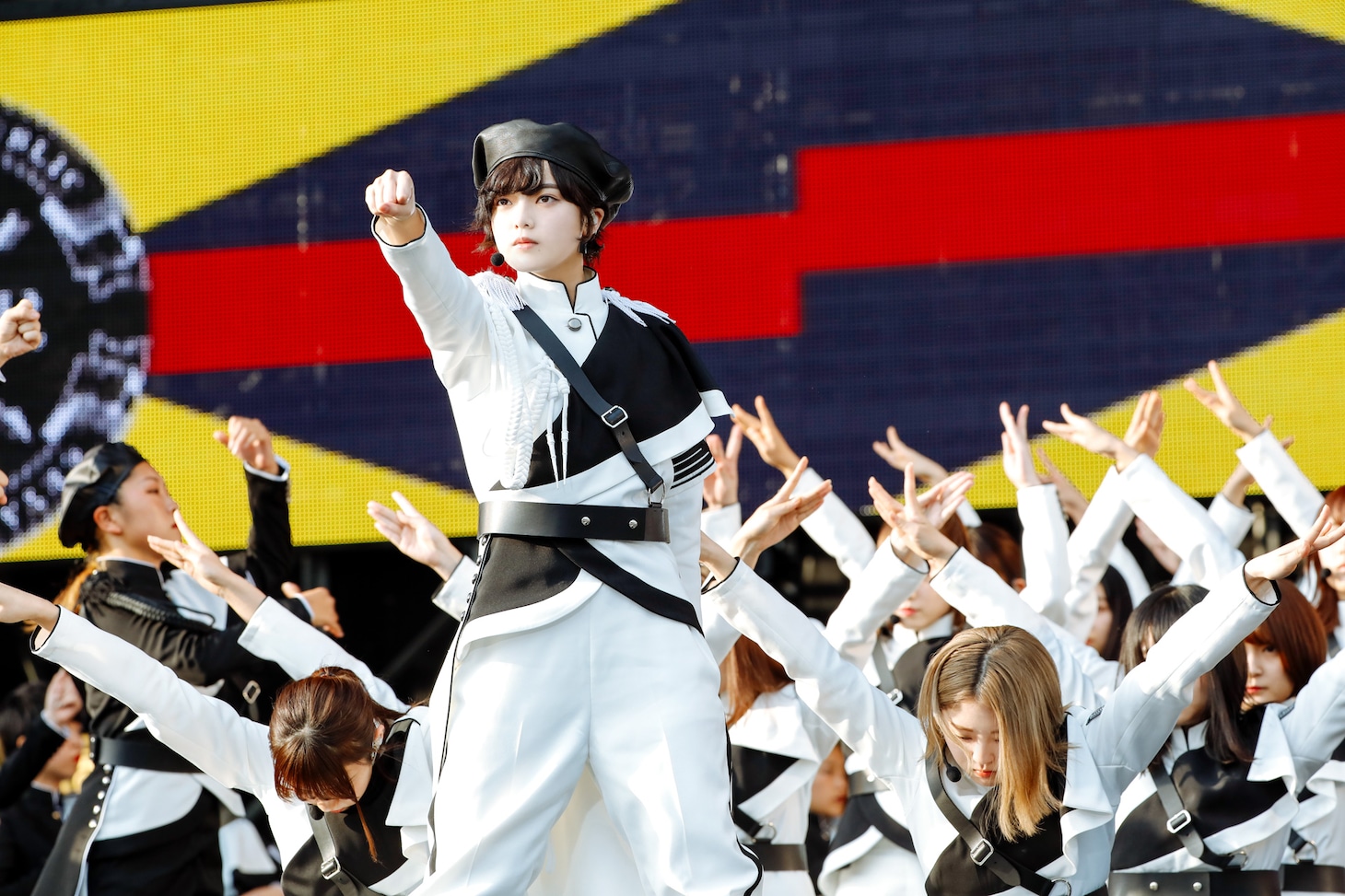 平手友梨奈（手前）（撮影：上山陽介）