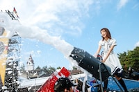 人気画像9位は「欅坂46『欅共和国』に4万5000人動員、新曲『アンビバレント』初披露」より、土生瑞穂。（撮影：上山陽介）