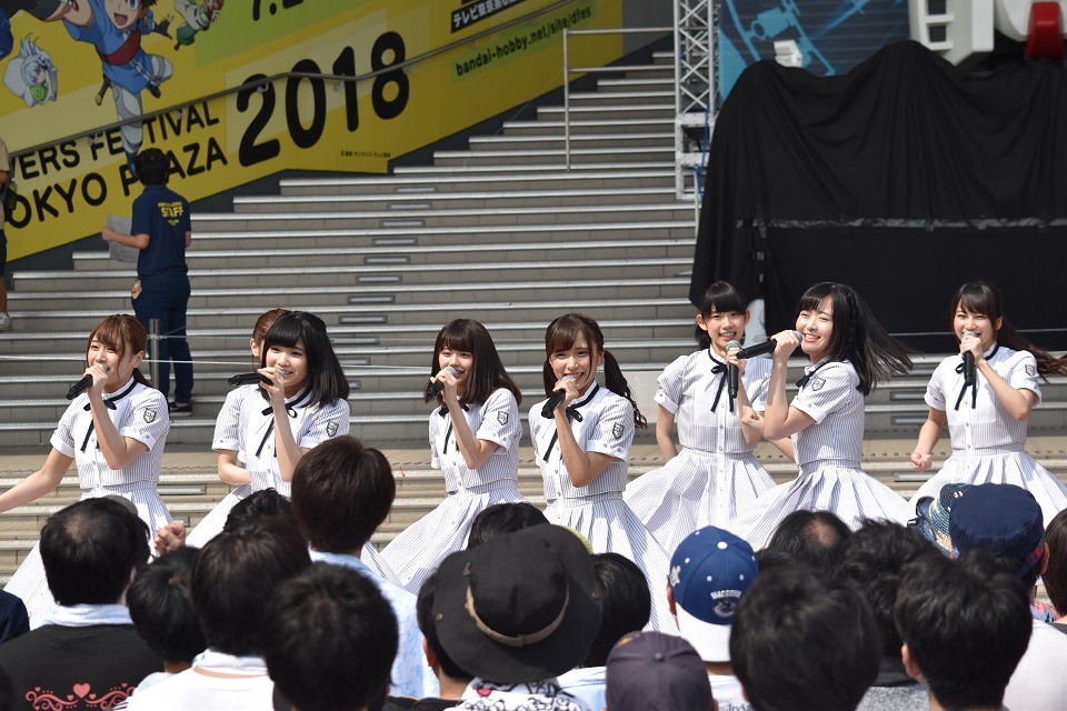 「“22/7の日”『理解者』初披露！フリーライブ」の様子。(c)22/7PROJECT