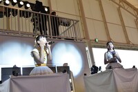 左から藤本ばんび、小高サラ。