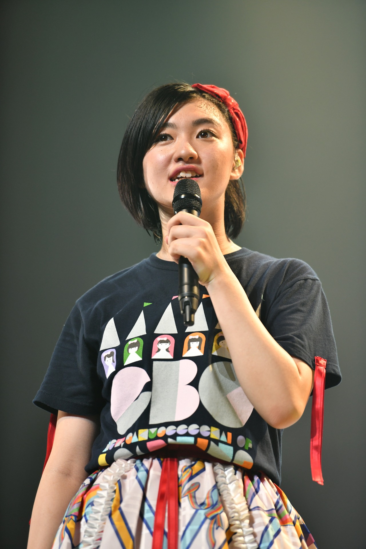 小林歌穂