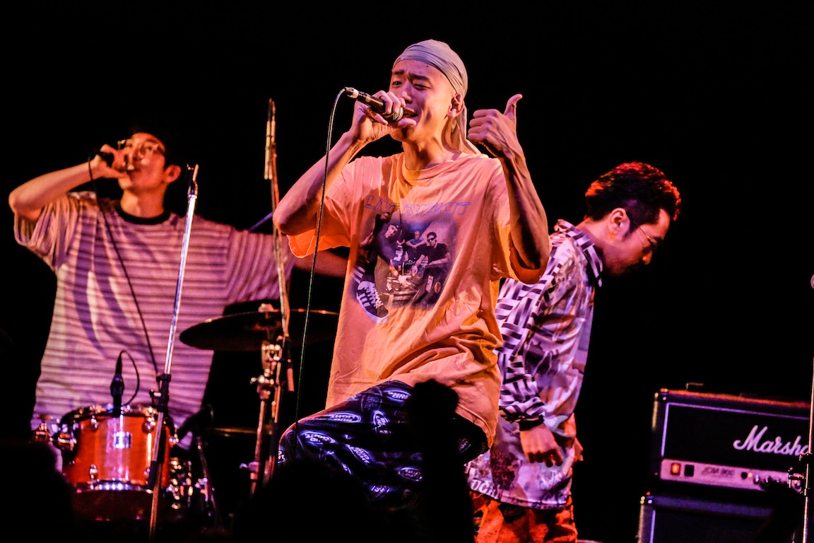 山ちゃん（Vo, B, Key）（Photo by yuka jonishi）