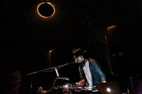 トクマルシューゴ（Photo by yuka jonishi）