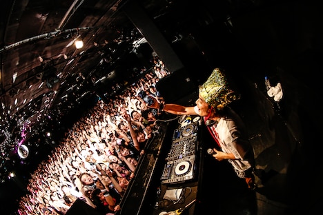 DJやついいちろう（撮影：西槇太一）