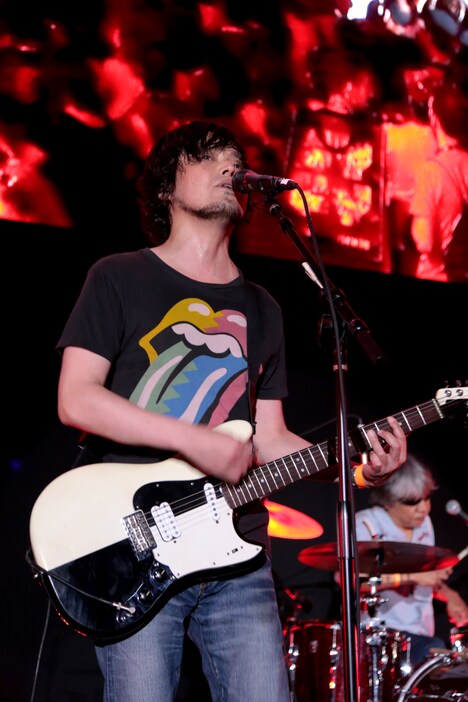 「2018 Comic-Con International」の野外ライブに出演するthe pillows。