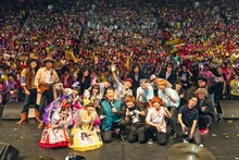 加山雄三と第2夜の出演者。(c)BS朝日