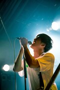 小林'KICHIKU'辰也（Vo, B）（撮影：ヤオタケシ）