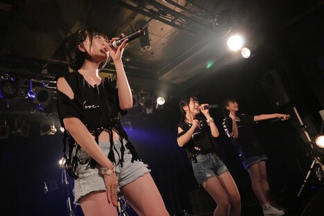 「Shine Fine Movement 1stワンマンライブ ~わたしはルミナス~」の様子。