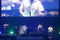 本日7月27日に東京・日本武道館で行われた「レイターズ主催フェス～LATE ON SUMMER～」での神聖かまってちゃん。
