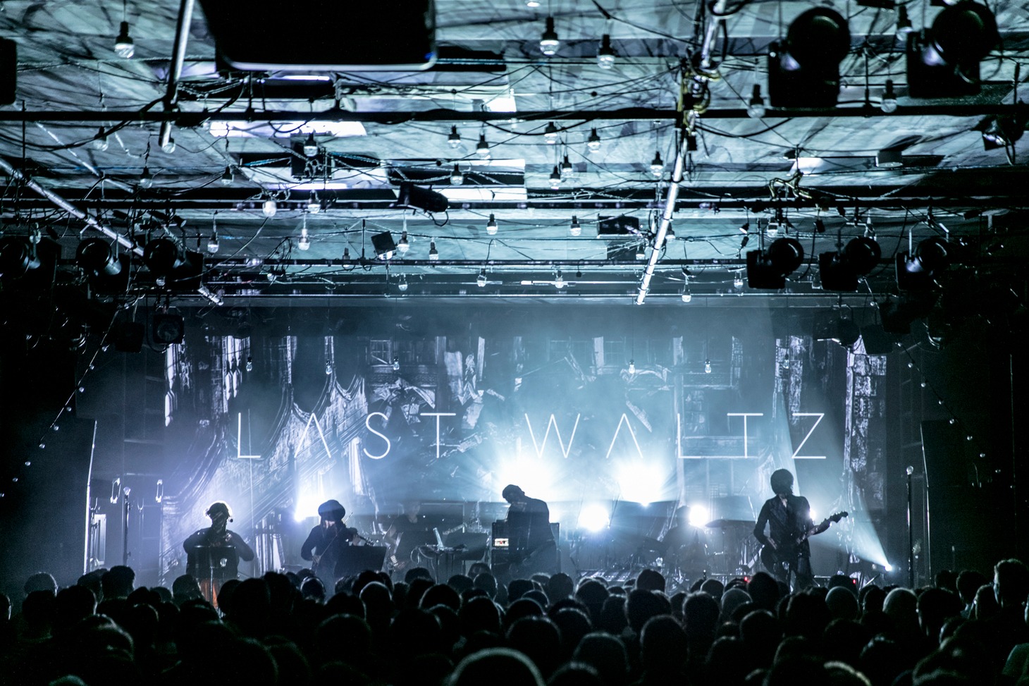 world's end girlfriend「LAST WALTZ IN TOKYO」の様子。（Photo by yosuke torii）