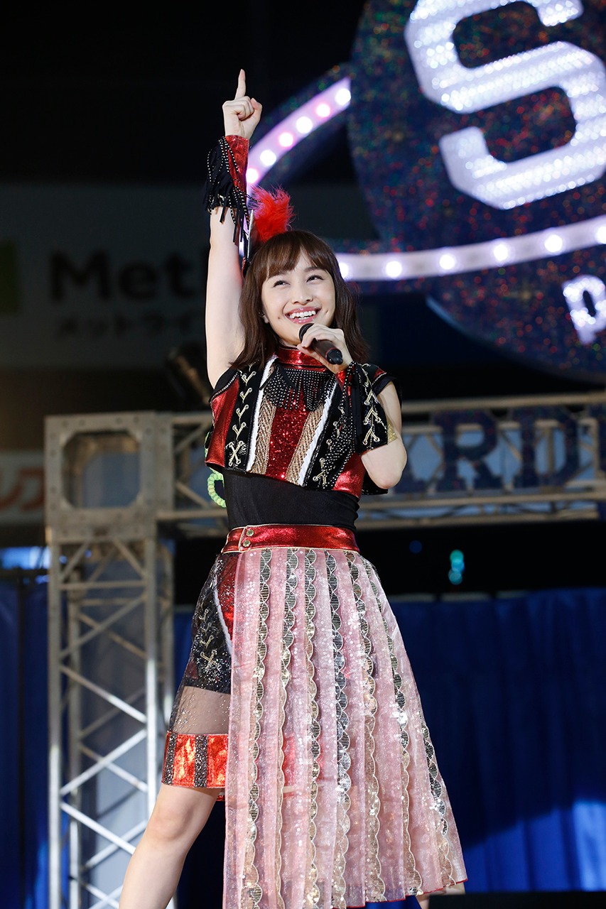 百田夏菜子（ももいろクローバーZ）（Photo by HAJIME KAMIIISAKA＋Z）