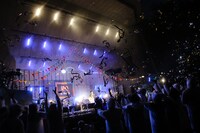 さくらしめじの日比谷野外大音楽堂公演の様子。