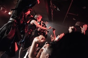 昨日7月28日に行われた「VAJRA TOUR」東京・TSUTAYA O-Crest公演の様子。