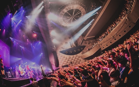 「感覚ピエロ 47都道府県ツアー2018『KKP TOUR またイかせてもらいます!! 47都道府県全国津々ムラ×2!! デリバリー感覚ピエロ!!～チェンジだなんて言わせない～』」大阪・なんばHatch公演の様子。