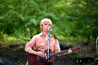 光村龍哉（Vo, G）