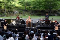 「NICO Touches the Walls "N X A"TOUR -Lake Side-」の様子。