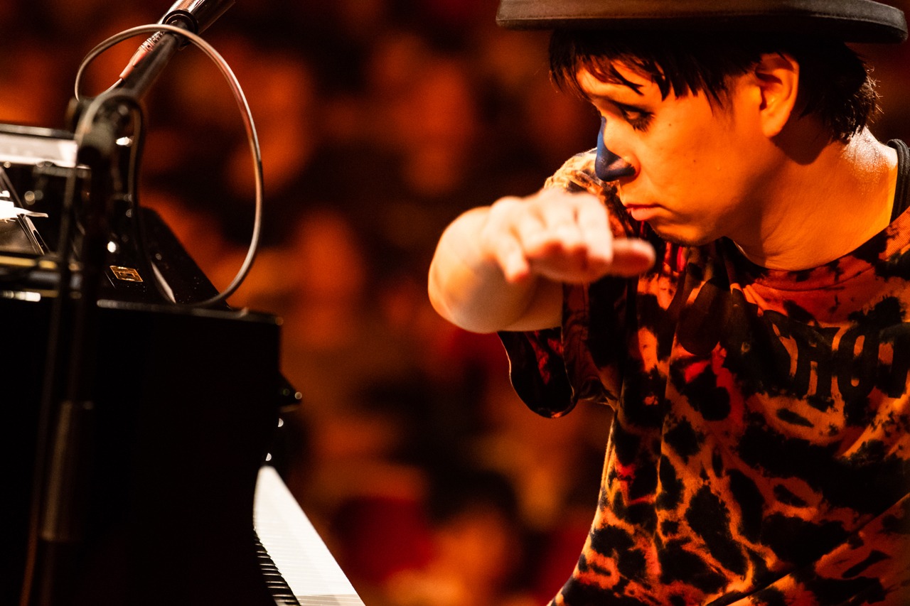H ZETT M（Piano）（Photo by Yuta Ito）