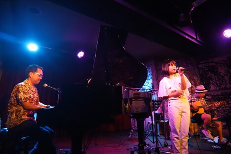 山出愛子「Aiko Yamaide LIVE Diary Vol.0 0729」の様子。（写真提供：アミューズ）