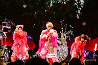 二丁目の魁カミングアウト「HARD GAY TOUR」東京・サンリオピューロランド公演の様子。（撮影：タマイシンゴ）