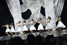 「ハコイリ▽ムスメ1stコンサート カバー公演 ～青春の音符たち～」の様子。