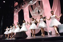 「ハコイリ▽ムスメ1stコンサート カバー公演 ～青春の音符たち～」の様子。