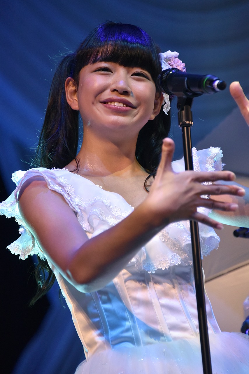 吉田万葉