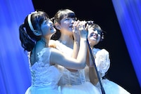 左から我妻桃実、吉田万葉、塩野虹。