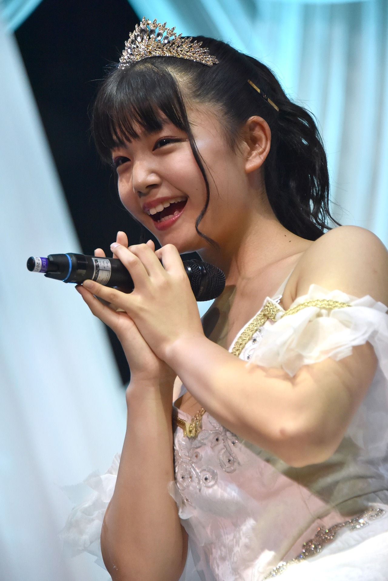 我妻桃実