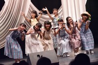 「ハコイリ▽ムスメ1stコンサート カバー公演 ～青春の音符たち～」の様子。