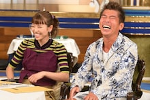 左から若槻千夏、勝俣州和。(c)TBS