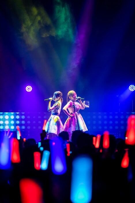 ここなつ「EDP presents ここなつワンマンライブ2018 ～ミライコウシン～」の様子。（撮影：星野耕作、井上演）