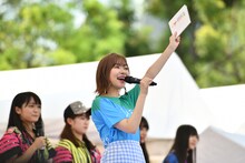 元気に開幕を宣言する「TOKYO IDOL FESTIVAL 2018」チェアマン・指原莉乃（HKT48）。