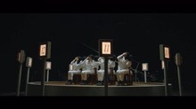 欅坂46「Student Dance」MVのワンシーン。