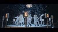 欅坂46「Student Dance」MVのワンシーン。