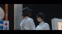 欅坂46「Student Dance」MVのワンシーン。