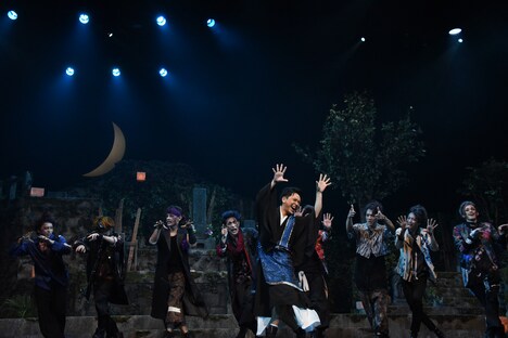 舞台「八王子ゾンビーズ」ゲネプロの様子。