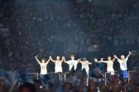 「GENERATIONS LIVE TOUR 2018 "UNITED JOURNEY"」東京・東京ドーム公演の様子。