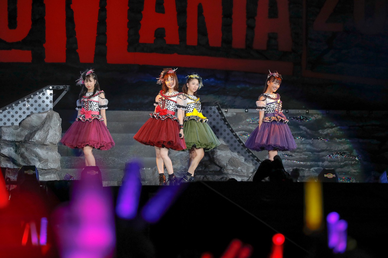 ももいろクローバーZ「MomocloMania2018 -Road to 2020-」初日公演の様子。（Photo by HAJIME KAMIIISAKA＋Z）