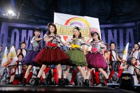 ももいろクローバーZ「MomocloMania2018 -Road to 2020-」初日公演の様子。（Photo by HAJIME KAMIIISAKA＋Z）