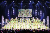 東京・中野サンプラザホールで行われた「Hello! Project 20th Anniversary!! Hello! Project 2018 SUMMER ～ALL FOR ONE～」の様子。（写真提供：アップフロントエージェンシー）