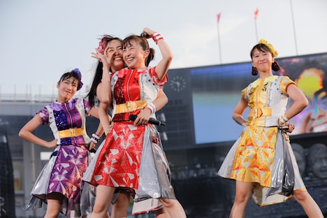 ももいろクローバーZ「MomocloMania2018 -Road to 2020-」8月5日公演の様子。（Photo by HAJIME KAMIIISAKA＋Z）