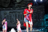 百田夏菜子（Photo by HAJIME KAMIIISAKA＋Z）