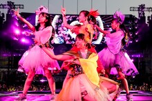 ももいろクローバーZ「MomocloMania2018 -Road to 2020-」8月5日公演の様子。（Photo by HAJIME KAMIIISAKA＋Z）