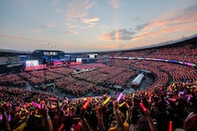 ももいろクローバーZ「MomocloMania2018 -Road to 2020-」8月5日公演の様子。（Photo by HAJIME KAMIIISAKA＋Z）