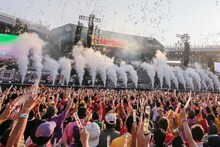 ももいろクローバーZ「MomocloMania2018 -Road to 2020-」8月5日公演の様子。（Photo by HAJIME KAMIIISAKA＋Z）