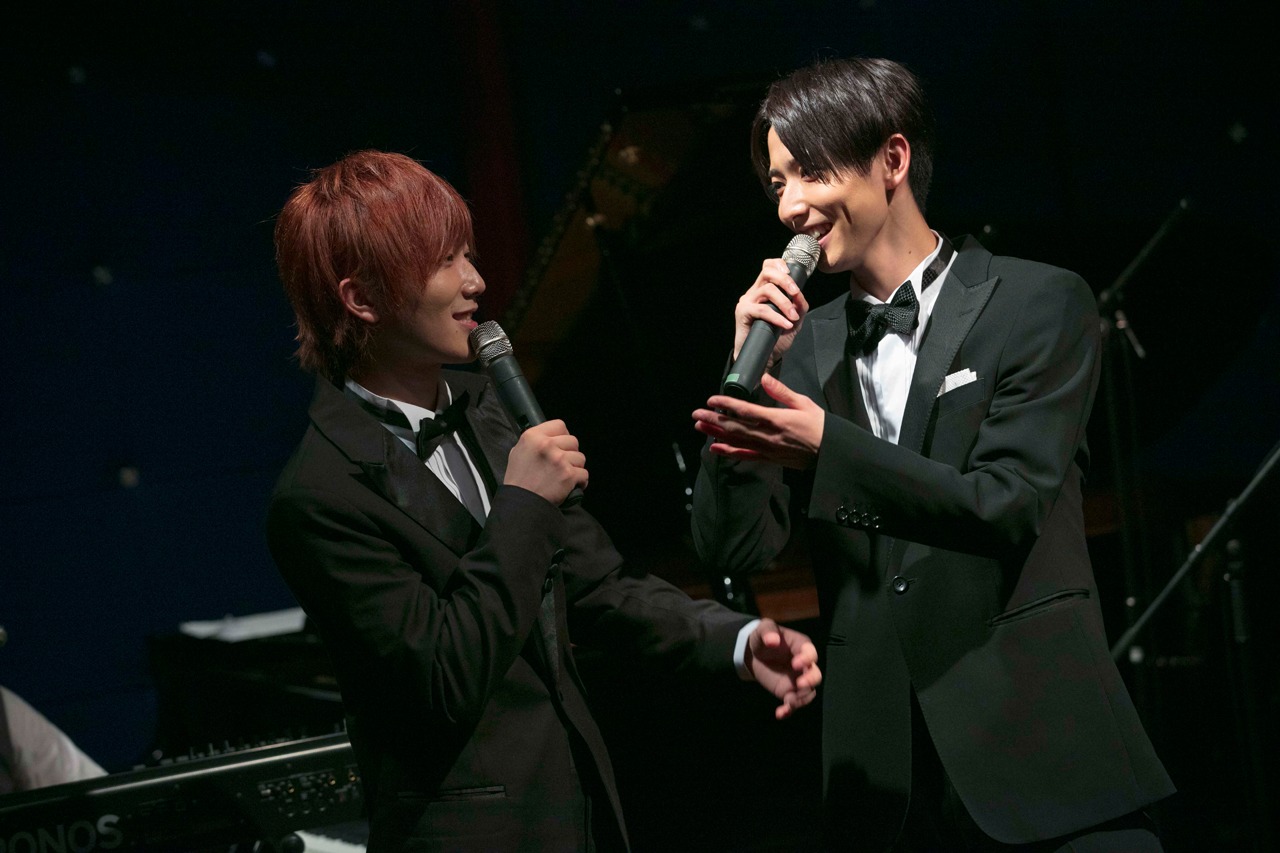 左から春斗、TAKA。（撮影：牛島康介）