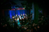 CUBERS「夏の“踊らないワンマン2018”～豪華なフルバンド編成！生演奏でお届けします～」昼公演の様子。（撮影：牛島康介）