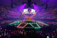 浦島坂田船「浦島坂田船 5th Anniversary ～熱▽CHU▽宙▽ 俺SUMMERと、宇CHU▽旅行▽～」の様子。（撮影：小松陽祐［ODD JOB］、加藤千絵［CAPS］）